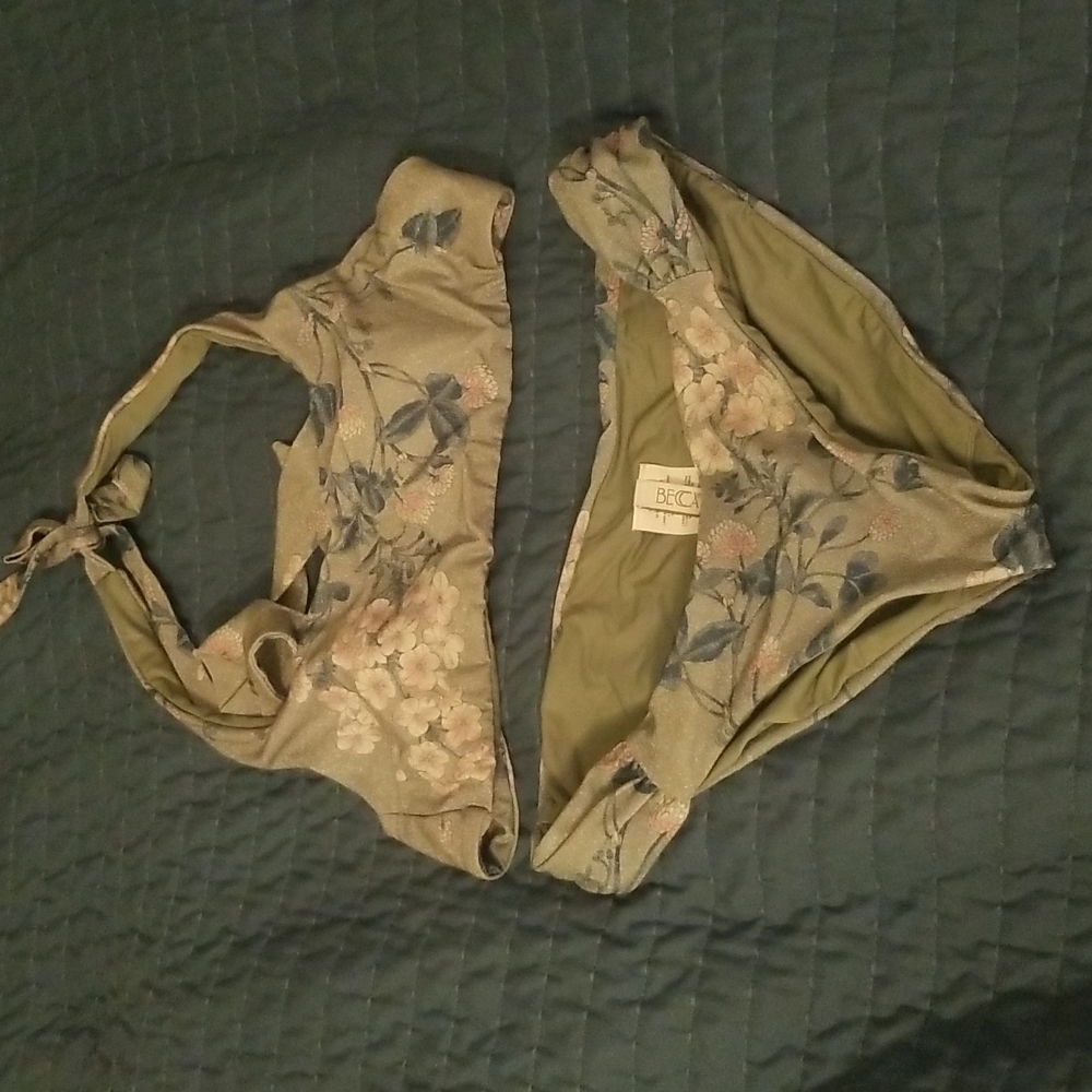 BECCA Floral Silver Sheen Bikini set, S